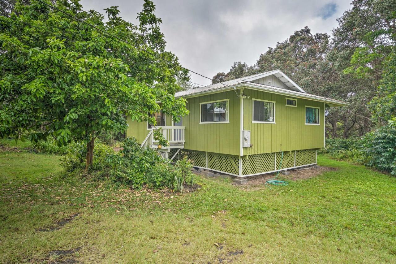 Peaceful Abode With Deck, 13 Mi To Black Sand Beach! Naalehu Экстерьер фото